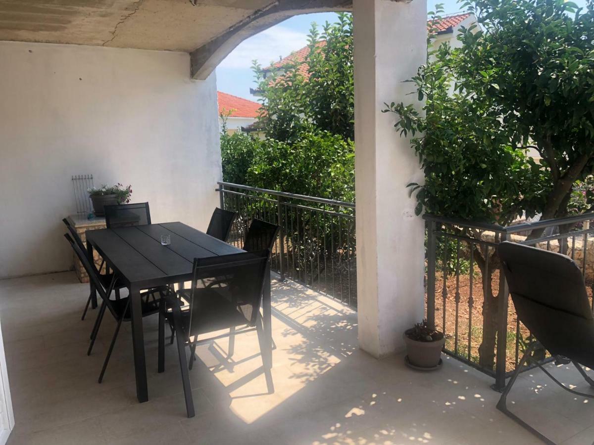 Apartman Dukic Okrug Gornji Ngoại thất bức ảnh