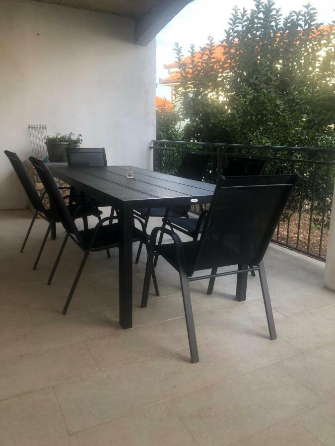 Apartman Dukic Okrug Gornji Ngoại thất bức ảnh